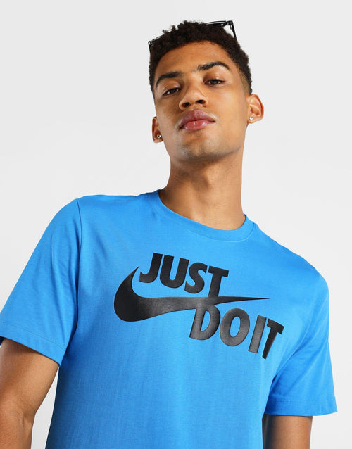 เสื้อยืดผู้ชาย Just Do It Swoosh