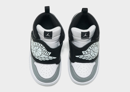 รองเท้าเด็กวัยหัดเดิน Sky Jordan 1