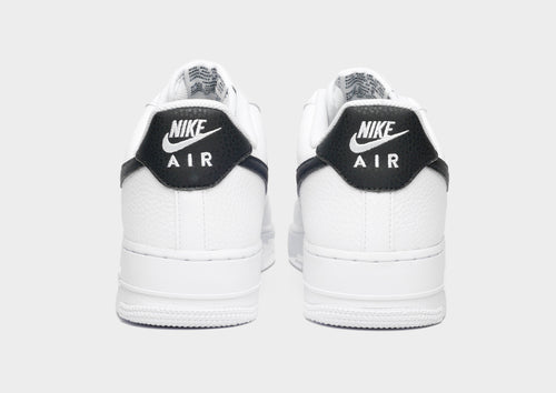 รองเท้าผู้ชาย Air Force 1 '07