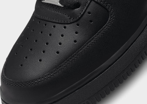 รองเท้าผู้ชาย Air Force 1 '07