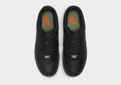 รองเท้าผู้ชาย Air Force 1 '07