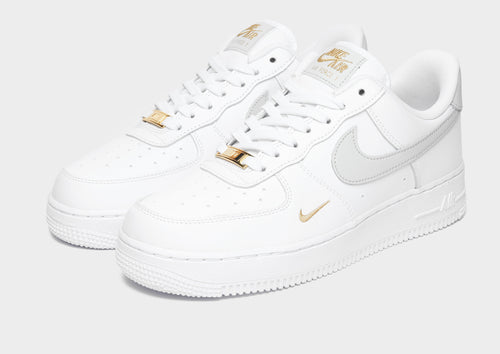 รองเท้าผู้หญิง Air Force 1 '07 Essential