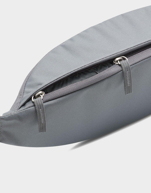 กระเป๋าคาดเอว Heritage Waistpack (3L)