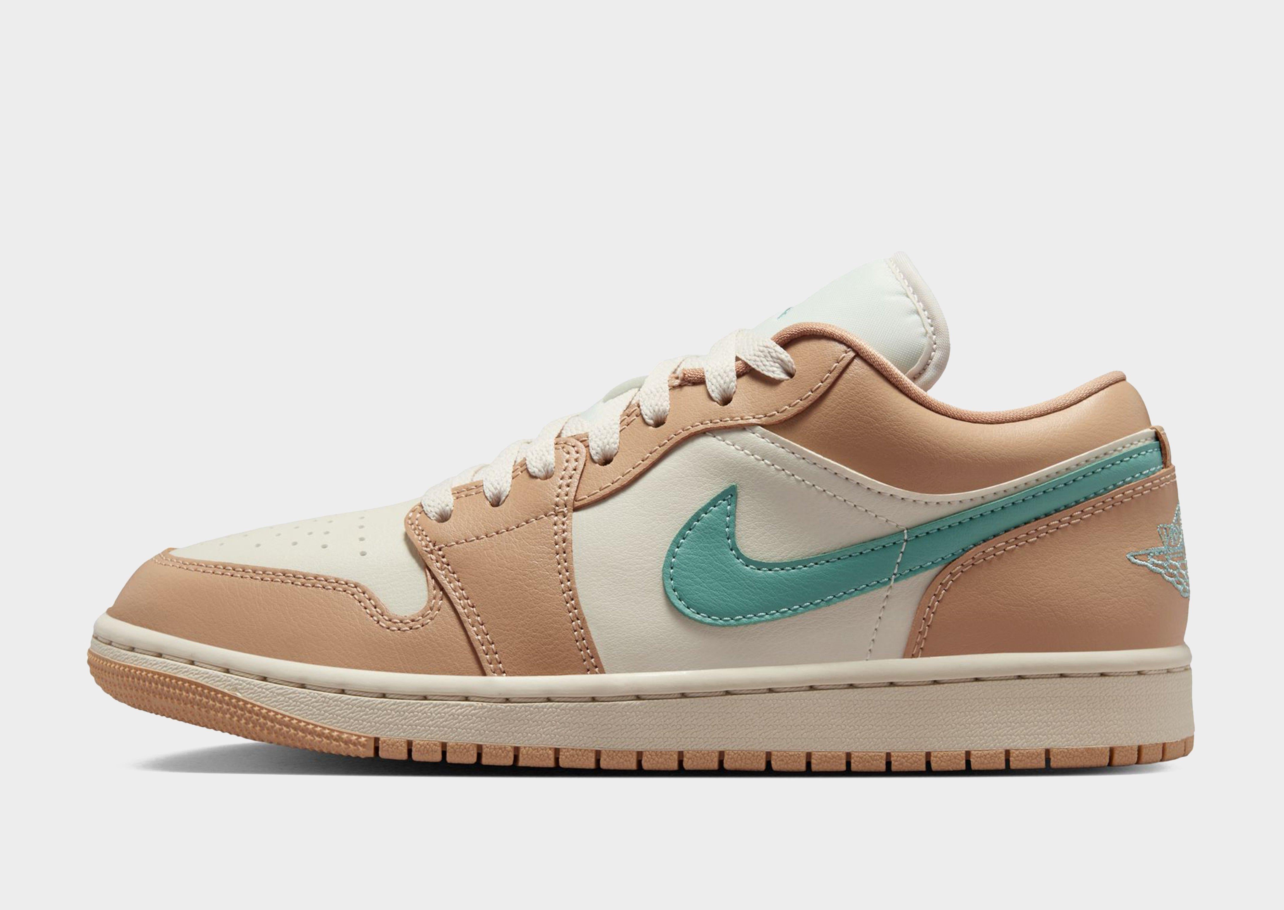 รองเท้าผู้หญิง Air 1 Low