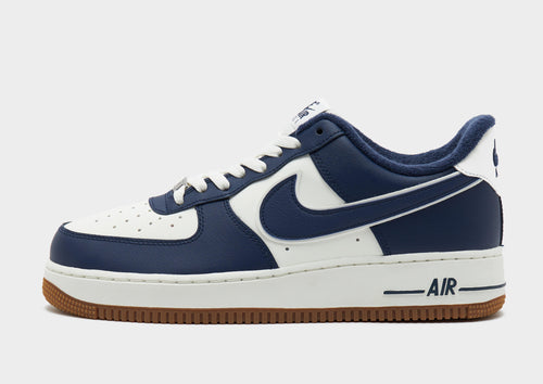 รองเท้าผู้ชาย Air Force 1 '07 LV8