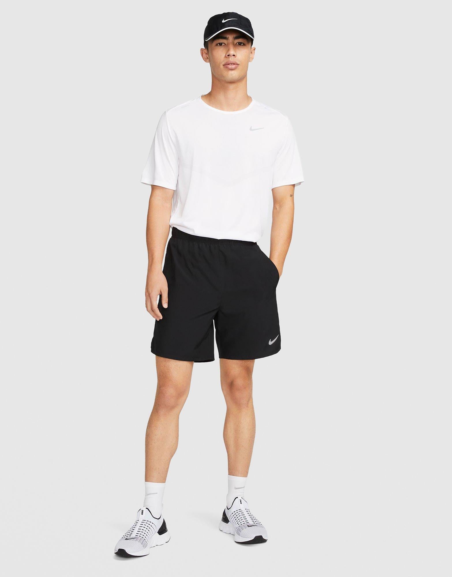 กางเกงขาสั้นผู้ชาย Dri-FIT Challenger