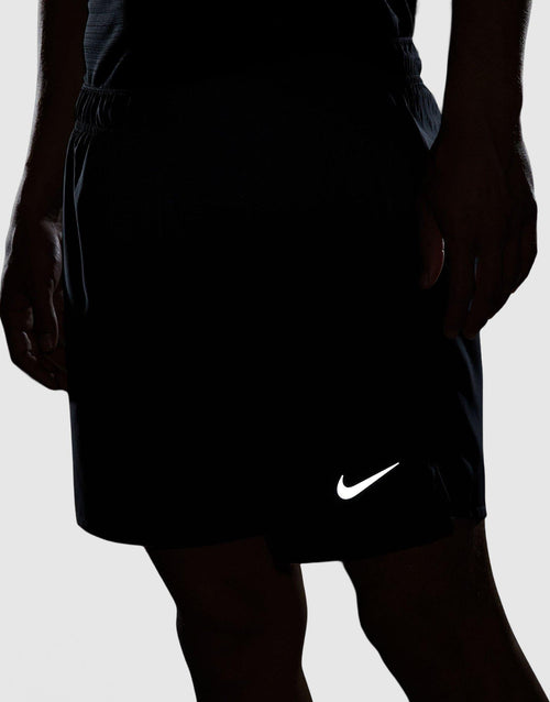กางเกงขาสั้นผู้ชาย Dri-FIT Challenger