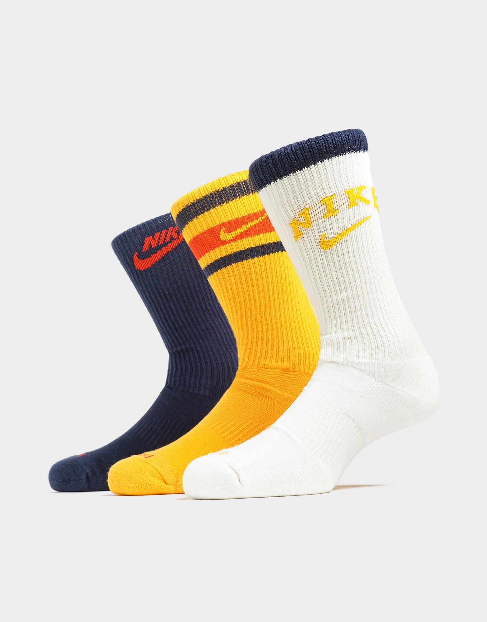 ถุงเท้า Everyday Plus Cushioned Crew (แพค 3)