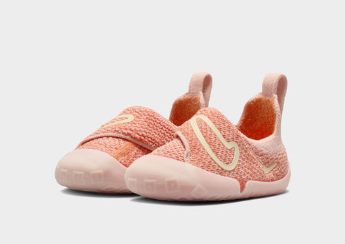 รองเท้าเด็กวัยหัดเดิน Swoosh 1