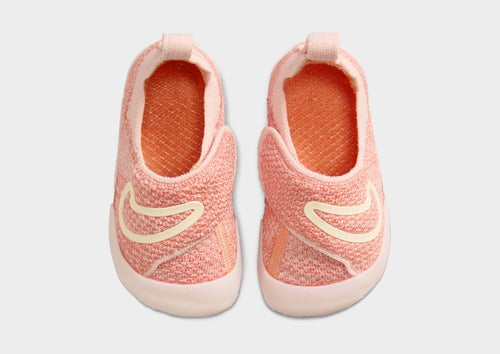 รองเท้าเด็กวัยหัดเดิน Swoosh 1