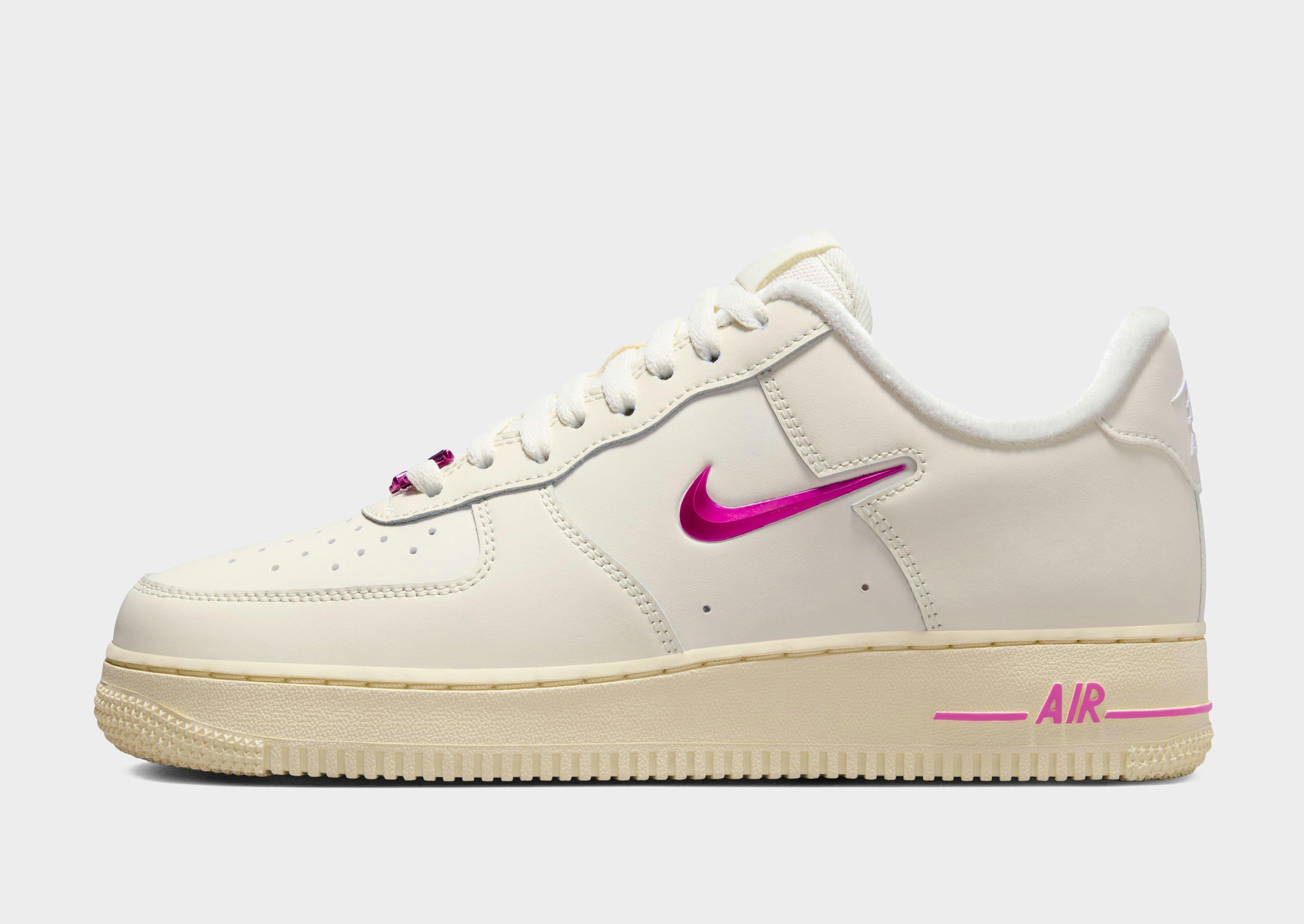 รองเท้าผู้หญิง Air Force 1 '07