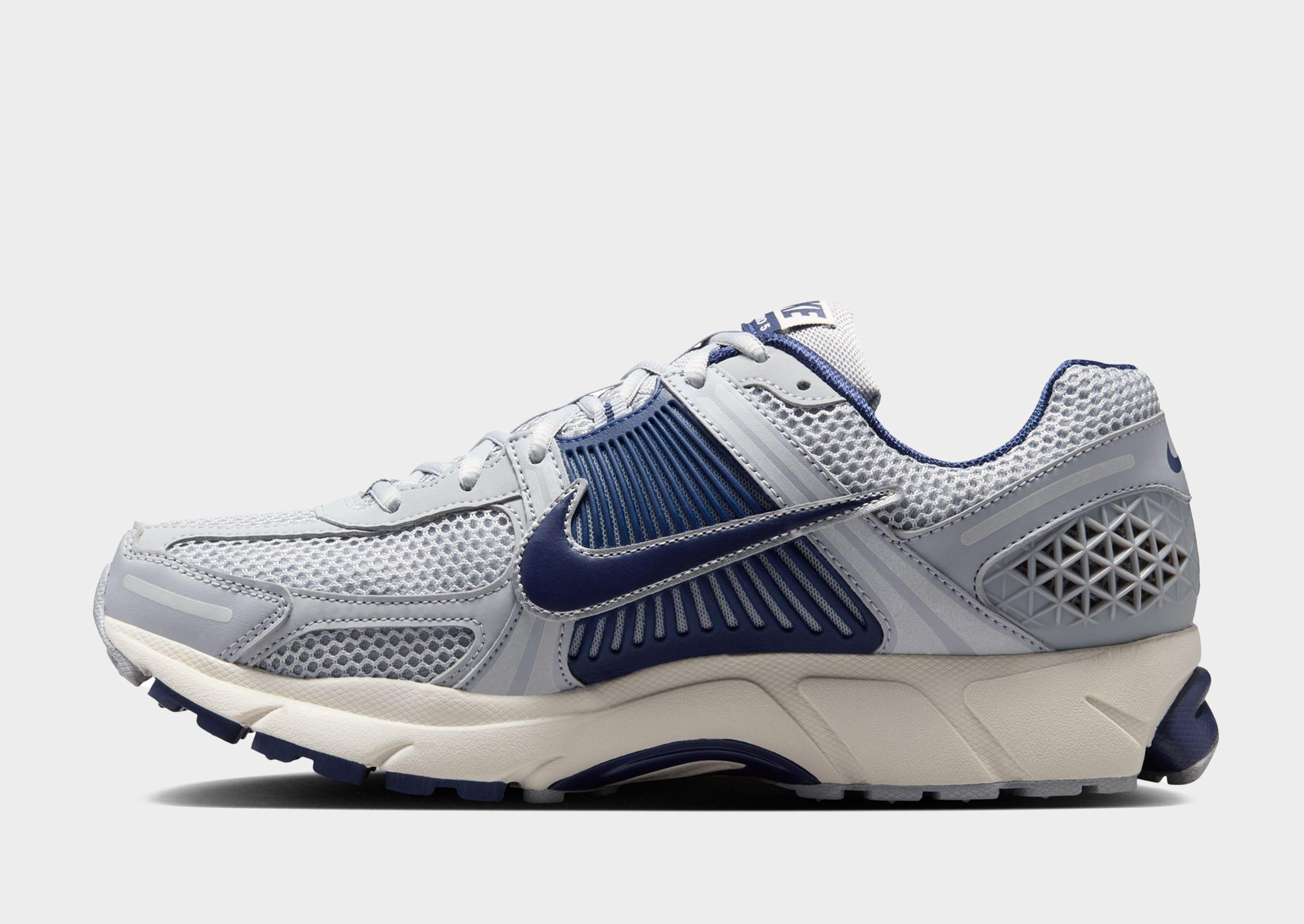 รองเท้าผู้ชาย Zoom Vomero 5