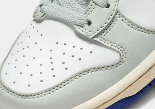 รองเท้าเด็กโต Dunk High