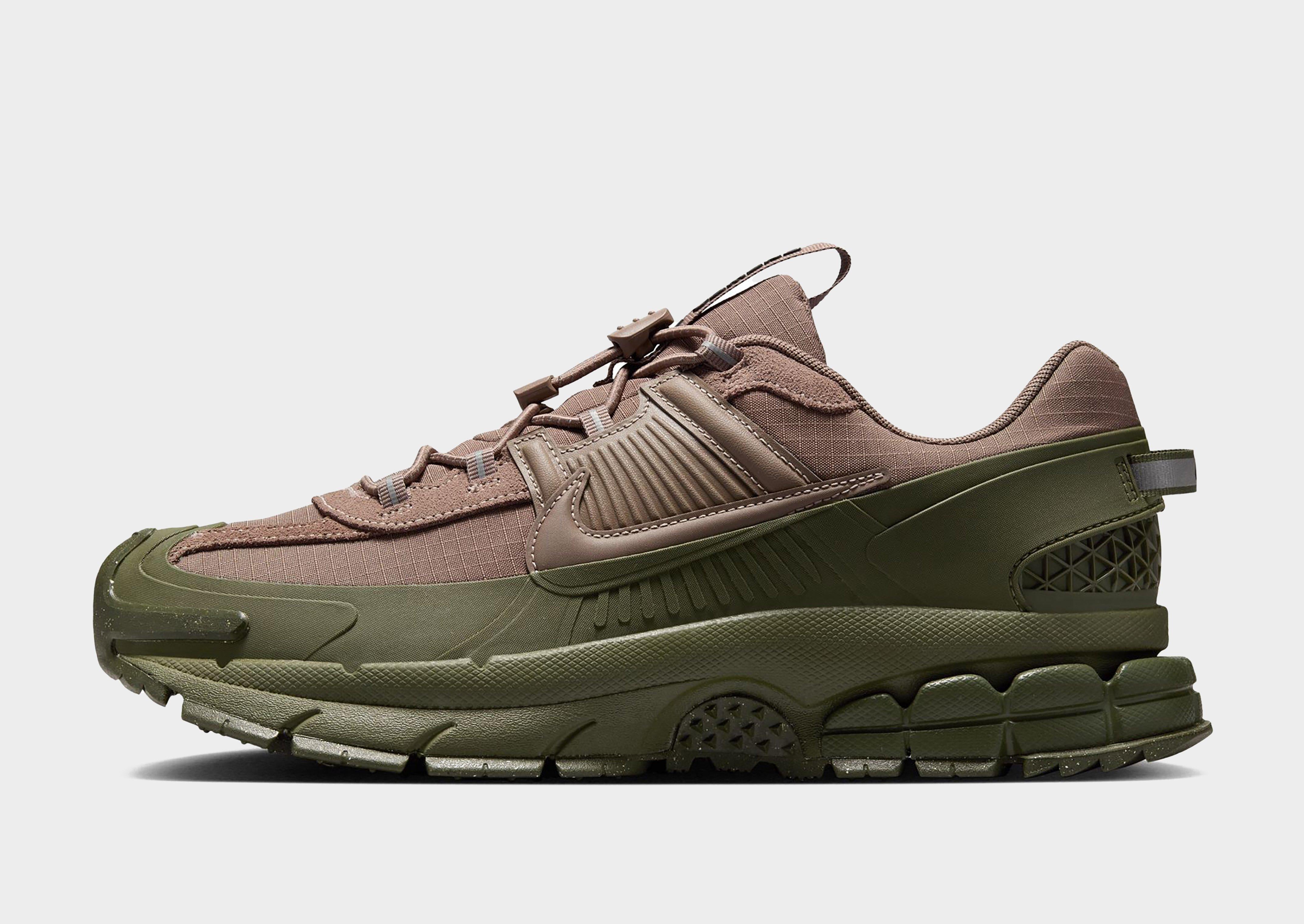 รองเท้าผู้ชาย Zoom Vomero Roam