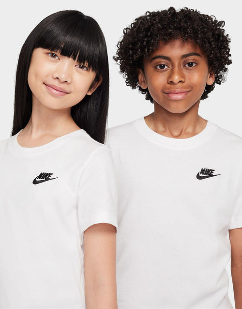 เสื้อยืดเด็กโต Sportswear