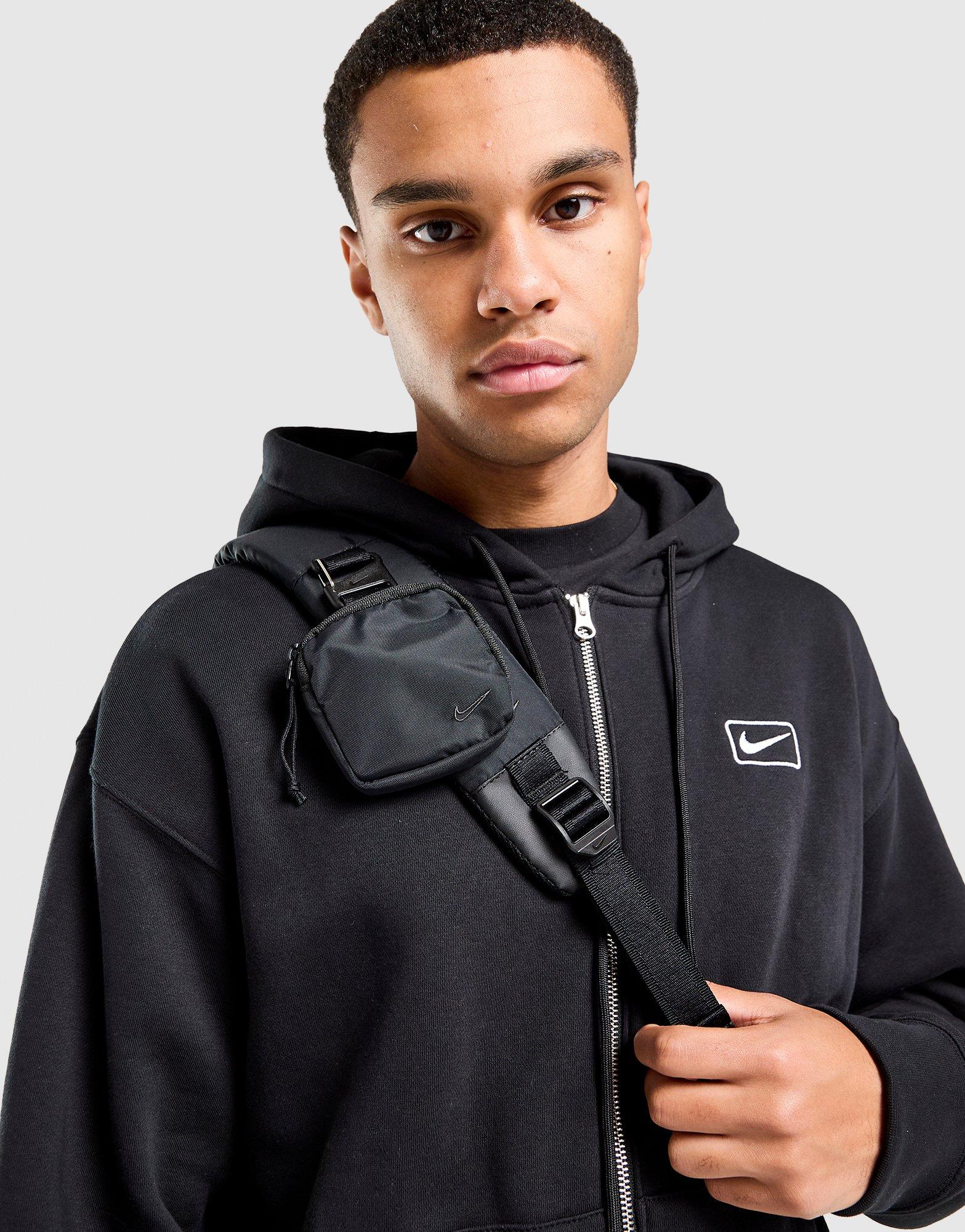 กระเป๋า Sportswear Commute (9L)