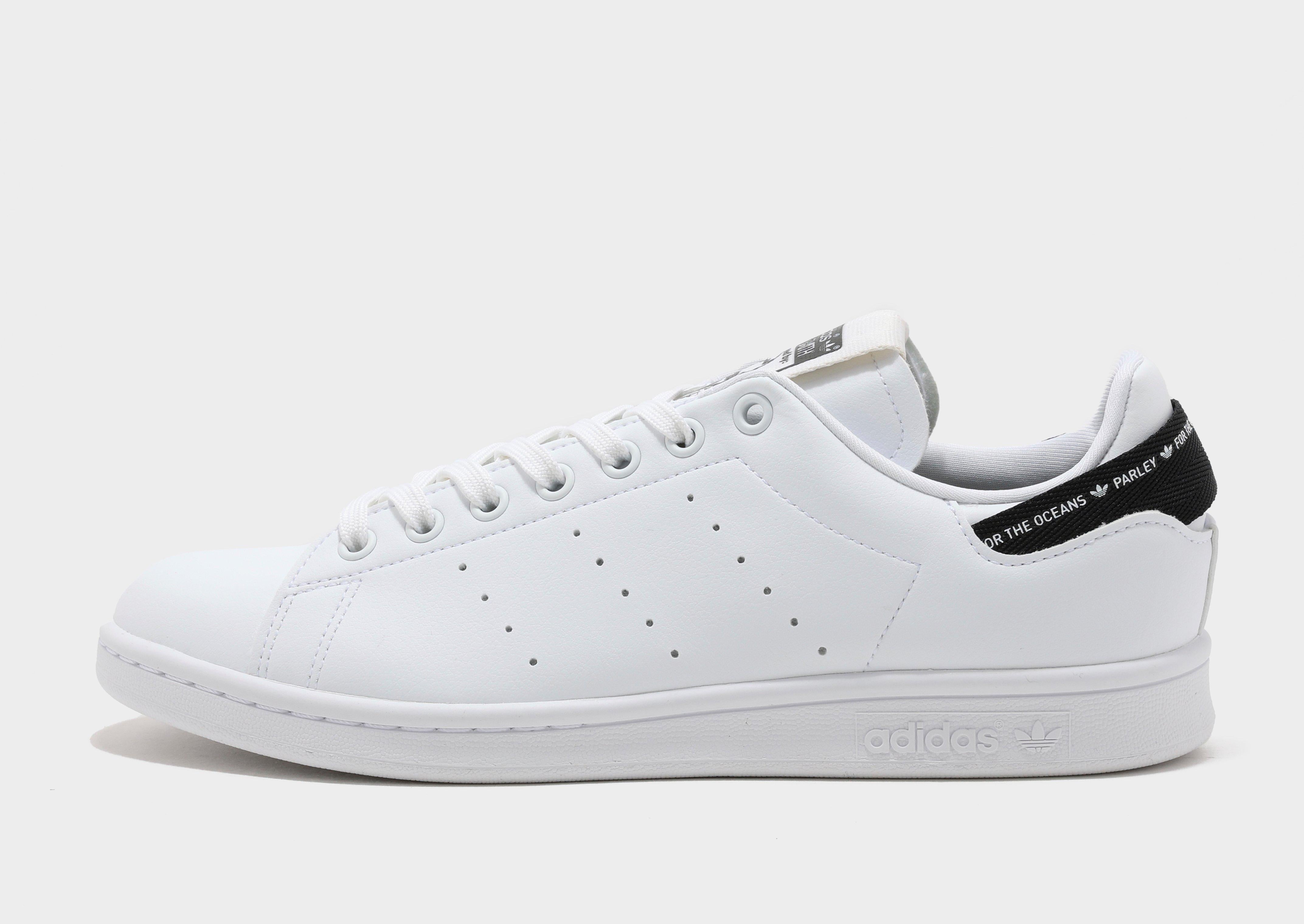 รองเท้าผู้ชาย Stan Smith
