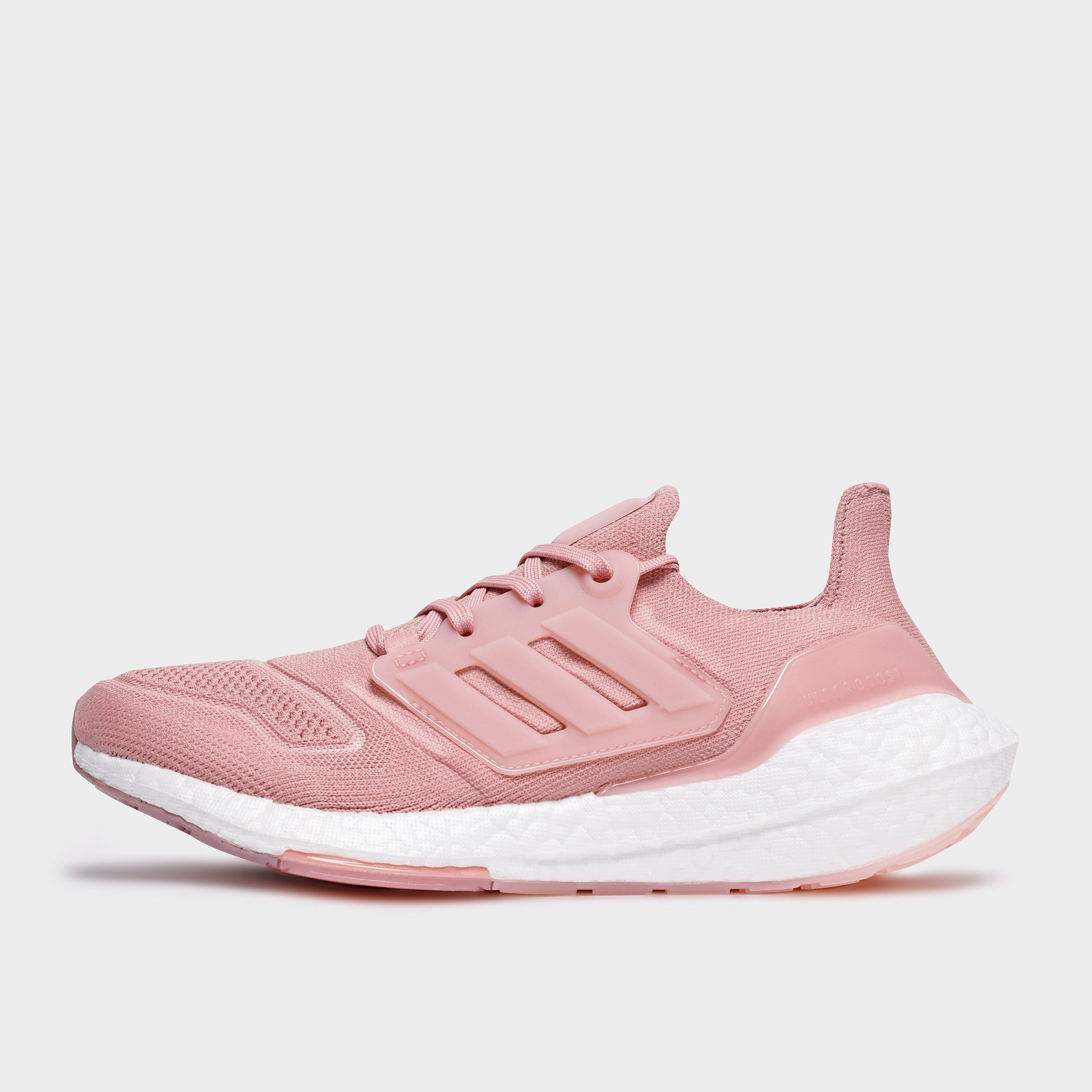รองเท้าผู้หญิง Ultraboost 22