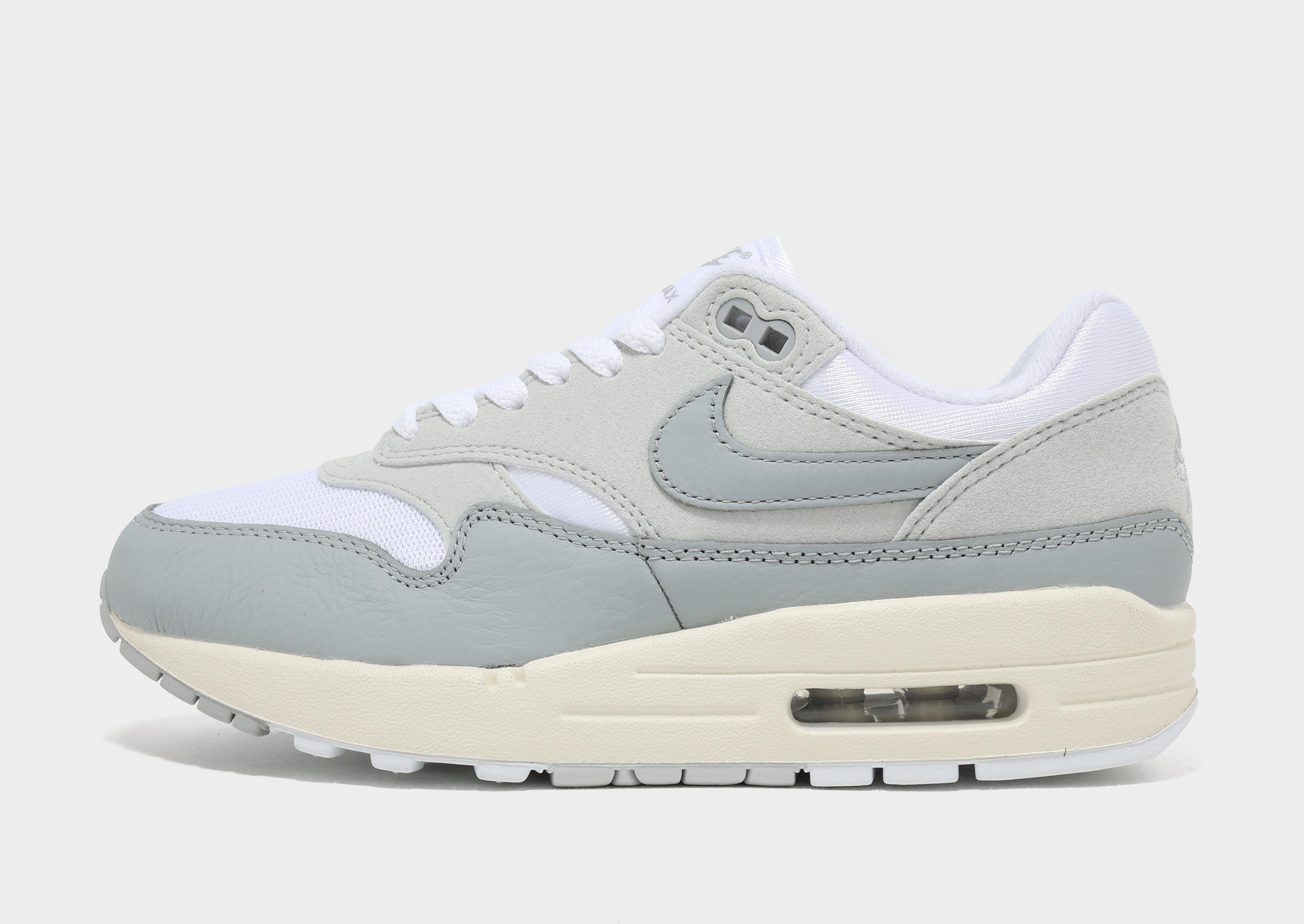 รองเท้าผู้หญิง Air Max 1