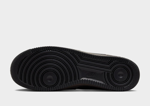 รองเท้าผู้ชาย Air Force 1 '07 LV8