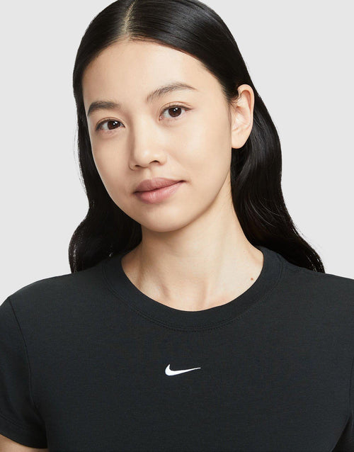 เสื้อยืดผู้หญิง Sportswear Chill Knit