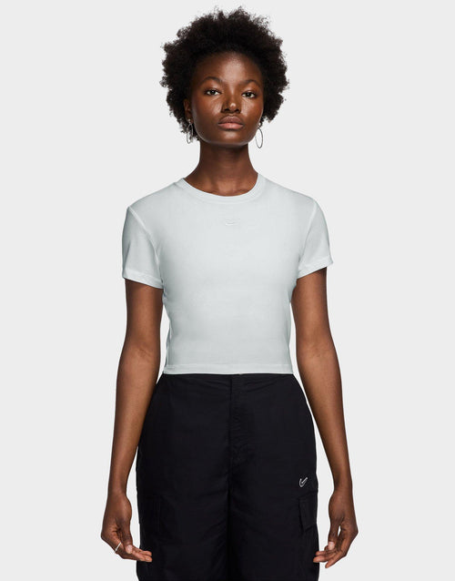 เสื้อยืดผู้หญิง Sportswear Chill Knit Cropped