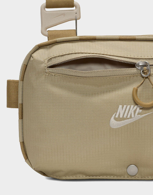 กระเป๋า Hayward Patrol Crossbody (4L)