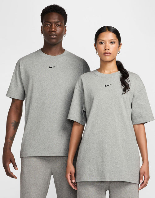 เสื้อยืด NOCTA (Unisex)