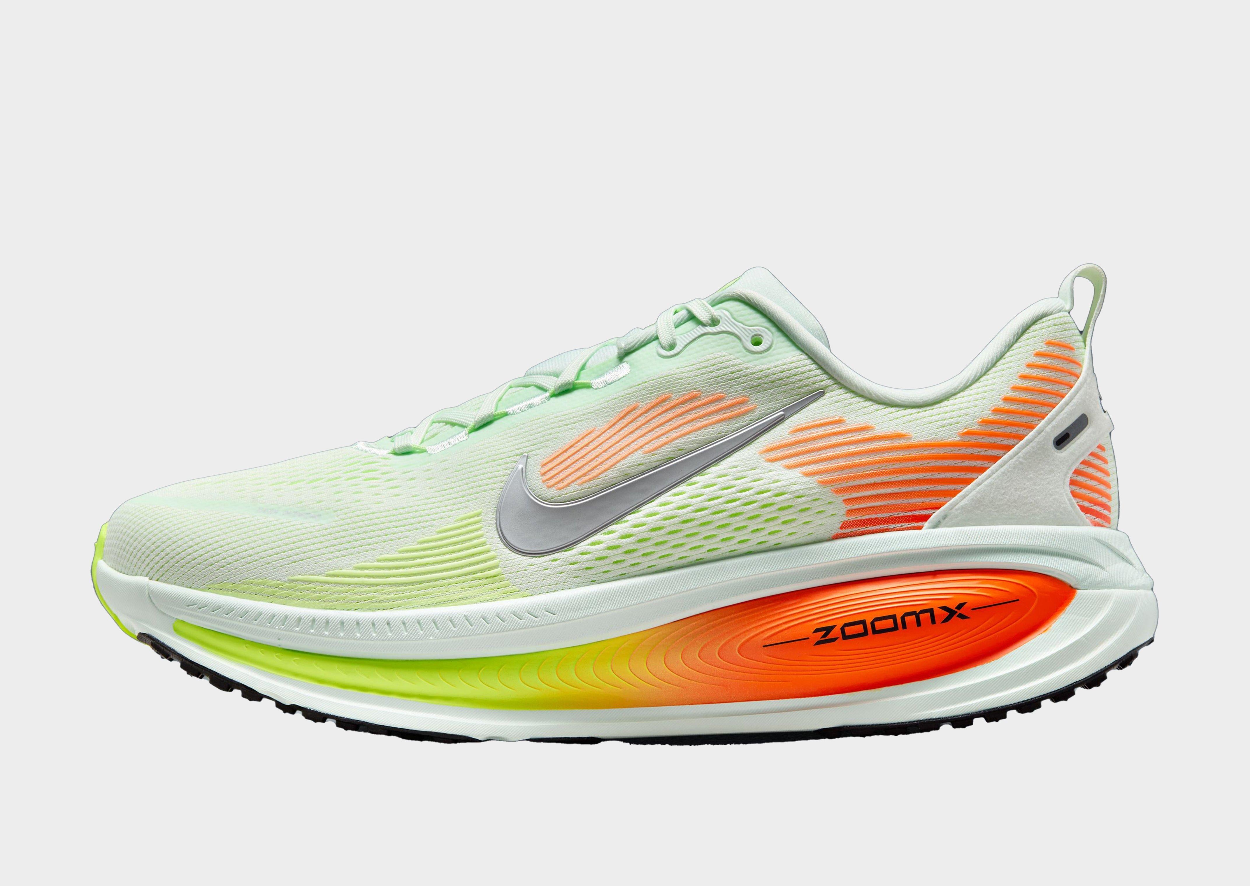 รองเท้าผู้ชาย Vomero 18