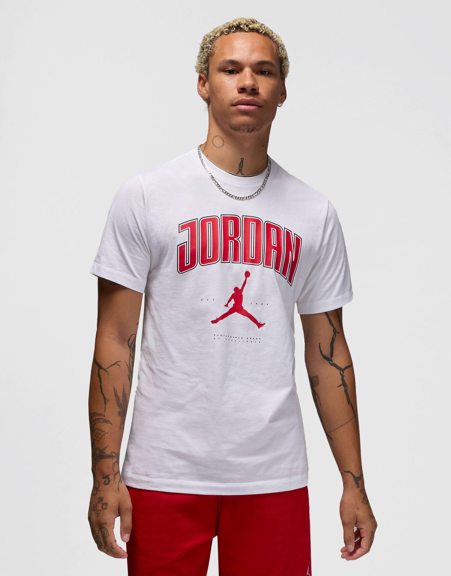 เสื้อยืดผู้ชาย