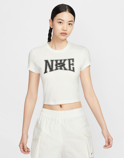 เสื้อยืดผู้หญิง Sportswear Slim Cropped