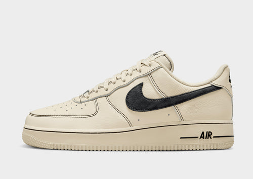 รองเท้าผู้ชาย Air Force 1 '07 LV8