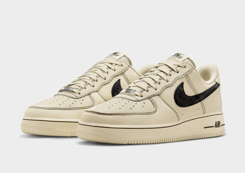 รองเท้าผู้ชาย Air Force 1 '07 LV8