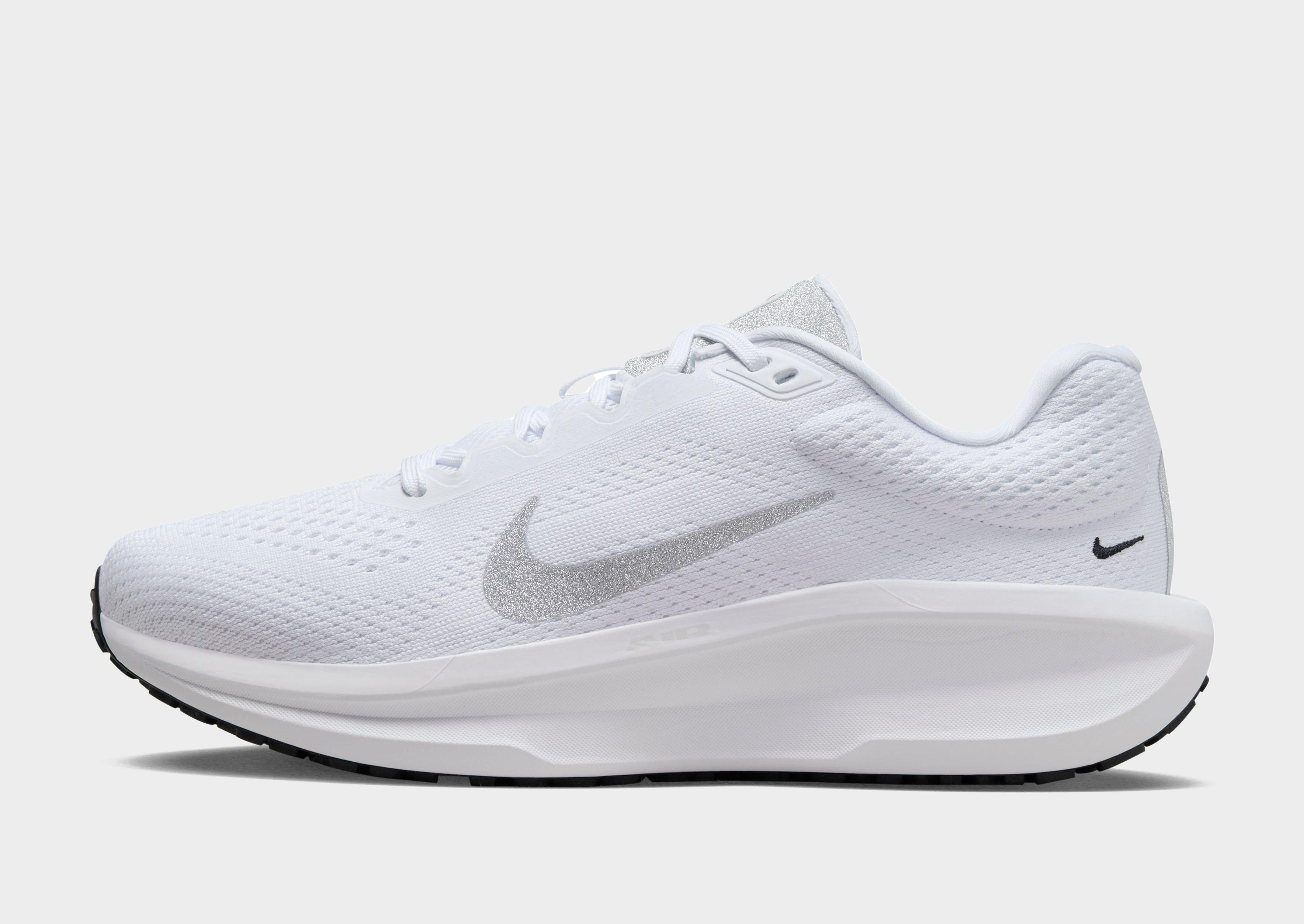 รองเท้าผู้หญิง Air Winflo 11