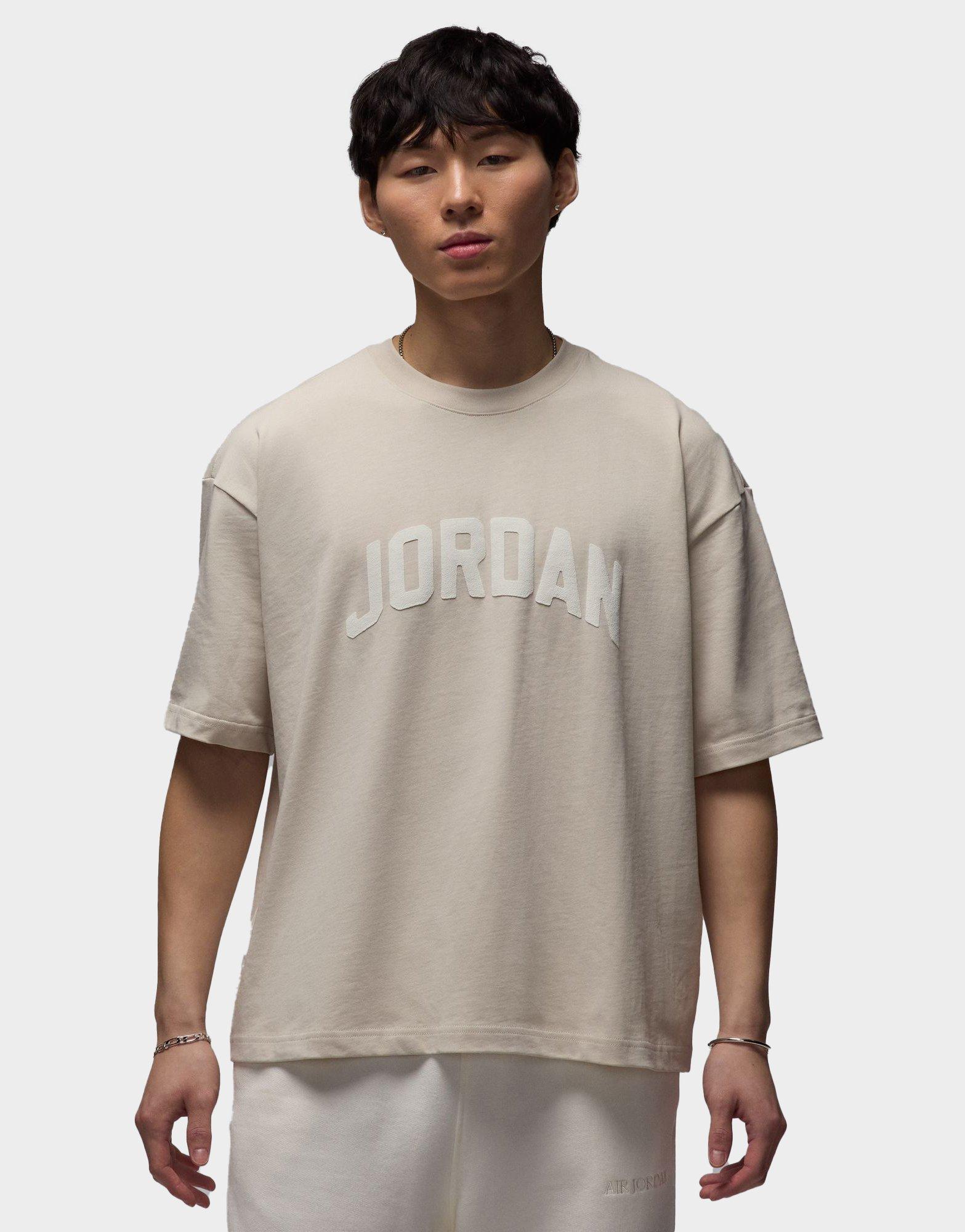 เสื้อยืดผู้ชาย Flight Essentials