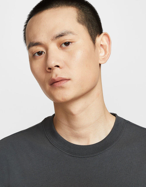เสื้อยืดผู้ชาย Sportswear