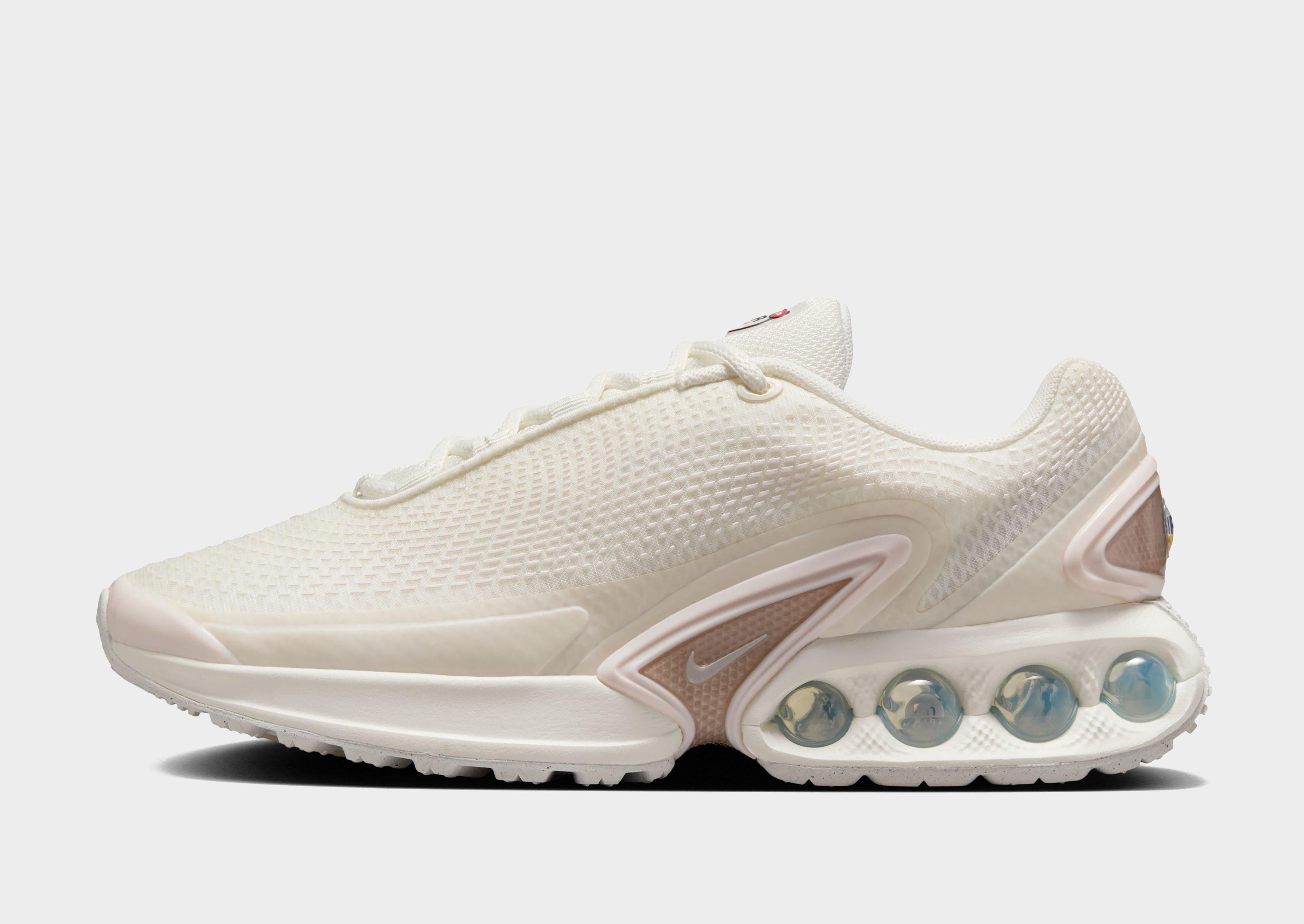 รองเท้าผู้หญิง Air Max Dn