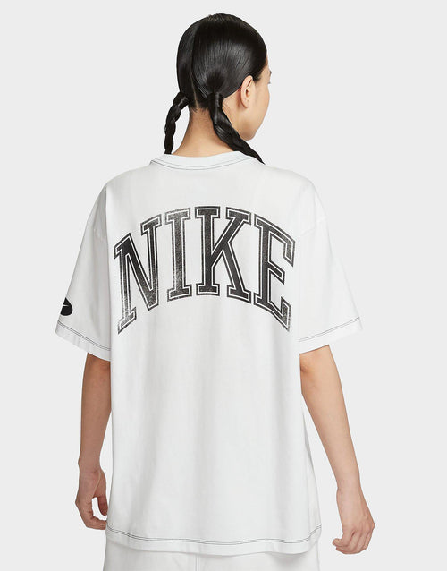 เสื้อยืดผู้หญิง Sportswear