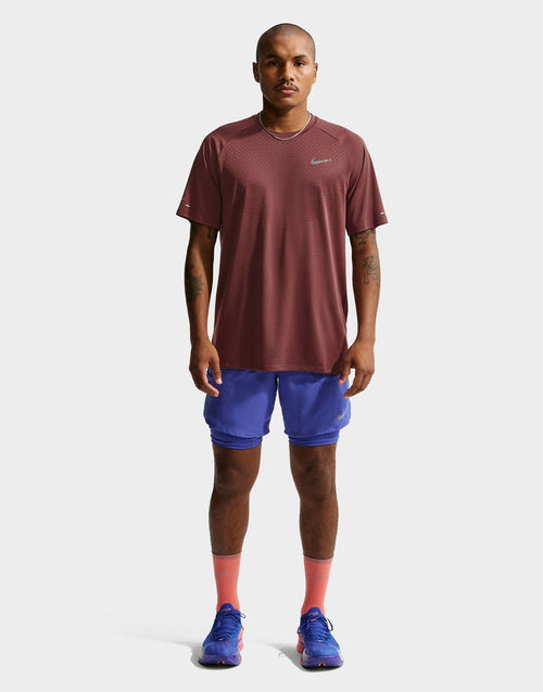 เสื้อยืดผู้ชาย Stride Dri-FIT ADV Running