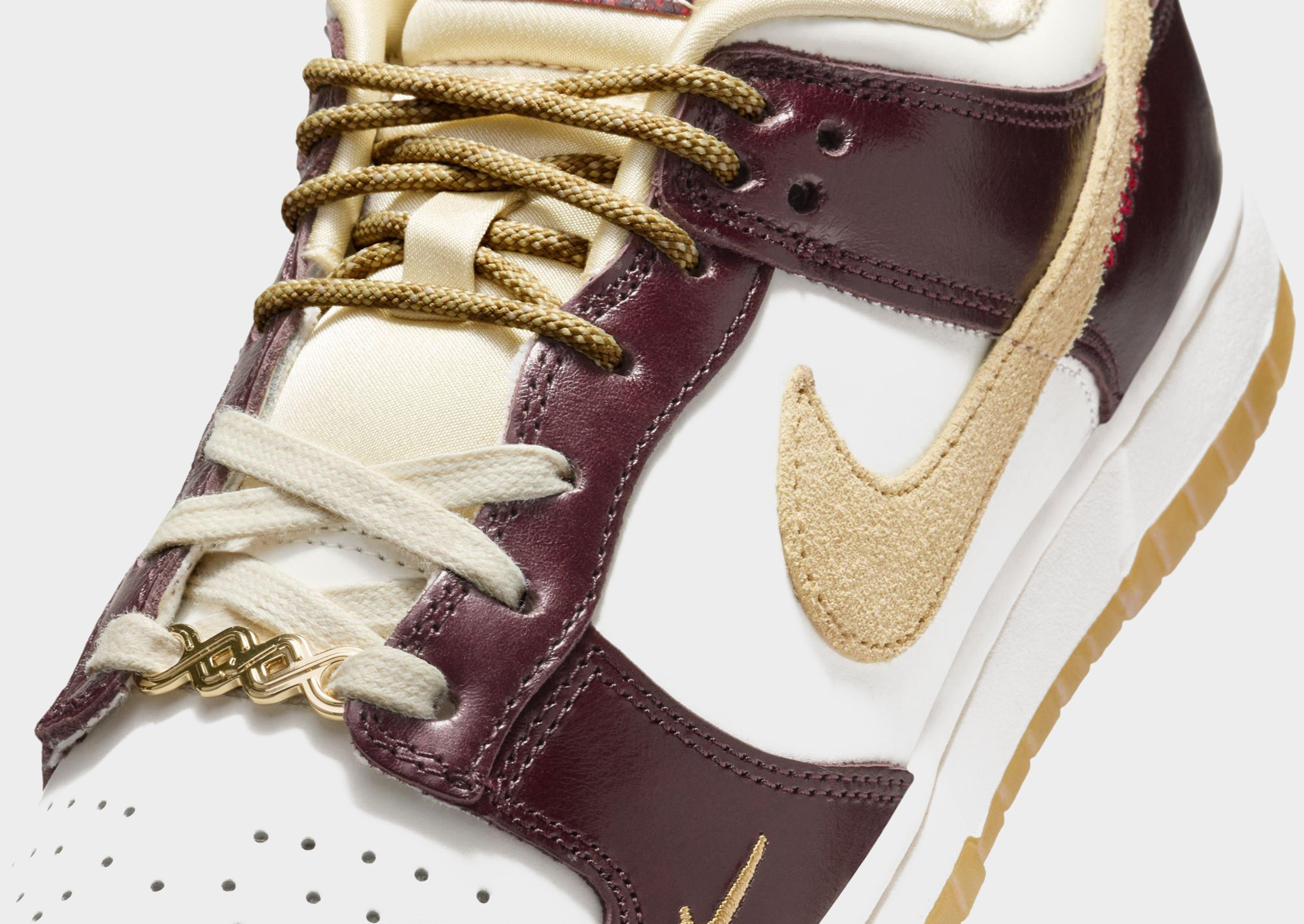 สีเบจ Nike รองเท้าผู้หญิง Dunk Low LX - JD Sports Thailand