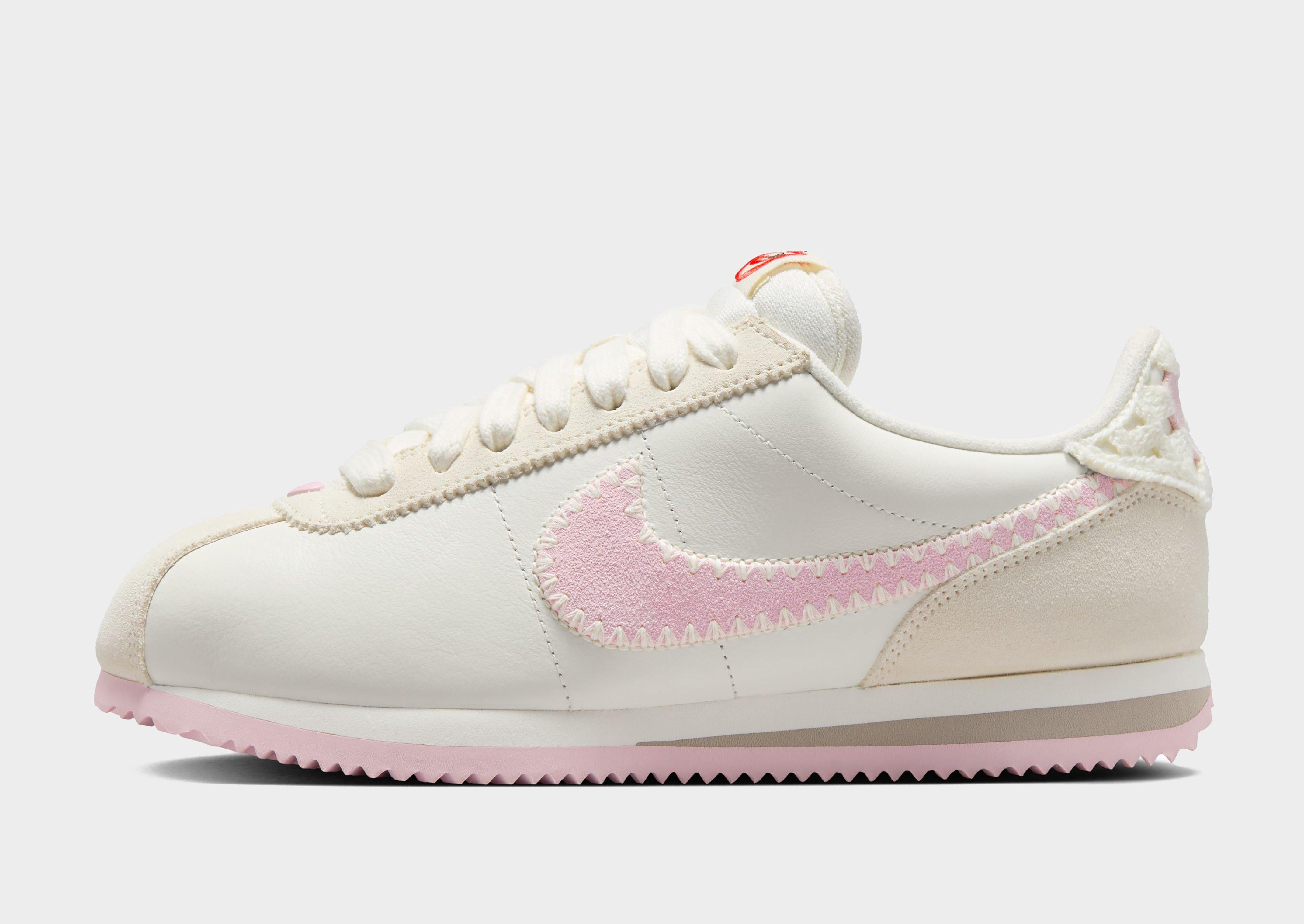 รองเท้าผู้หญิง Cortez Leather