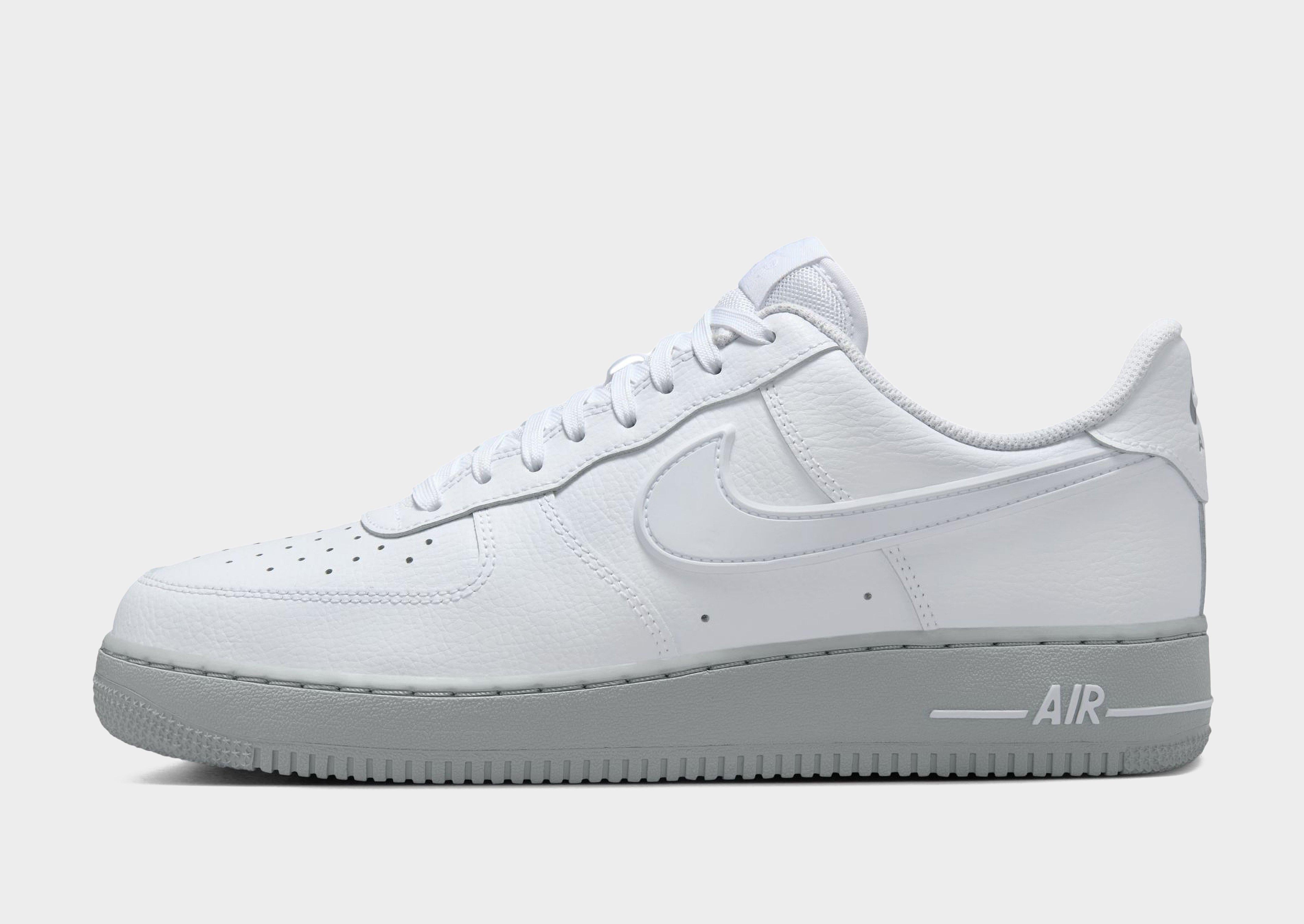 รองเท้าผู้ชาย Air Force 1 '07