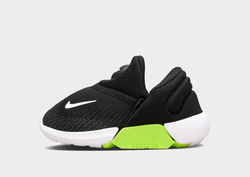 รองเท้าเด็กวัยหัดเกิน Swoosh Go