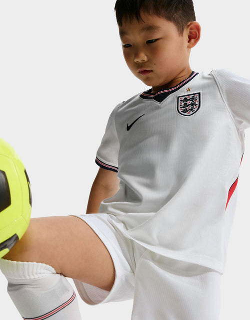 เสื้อฟุตบอลชุดเหย้าเด็กเล็ก England 2026