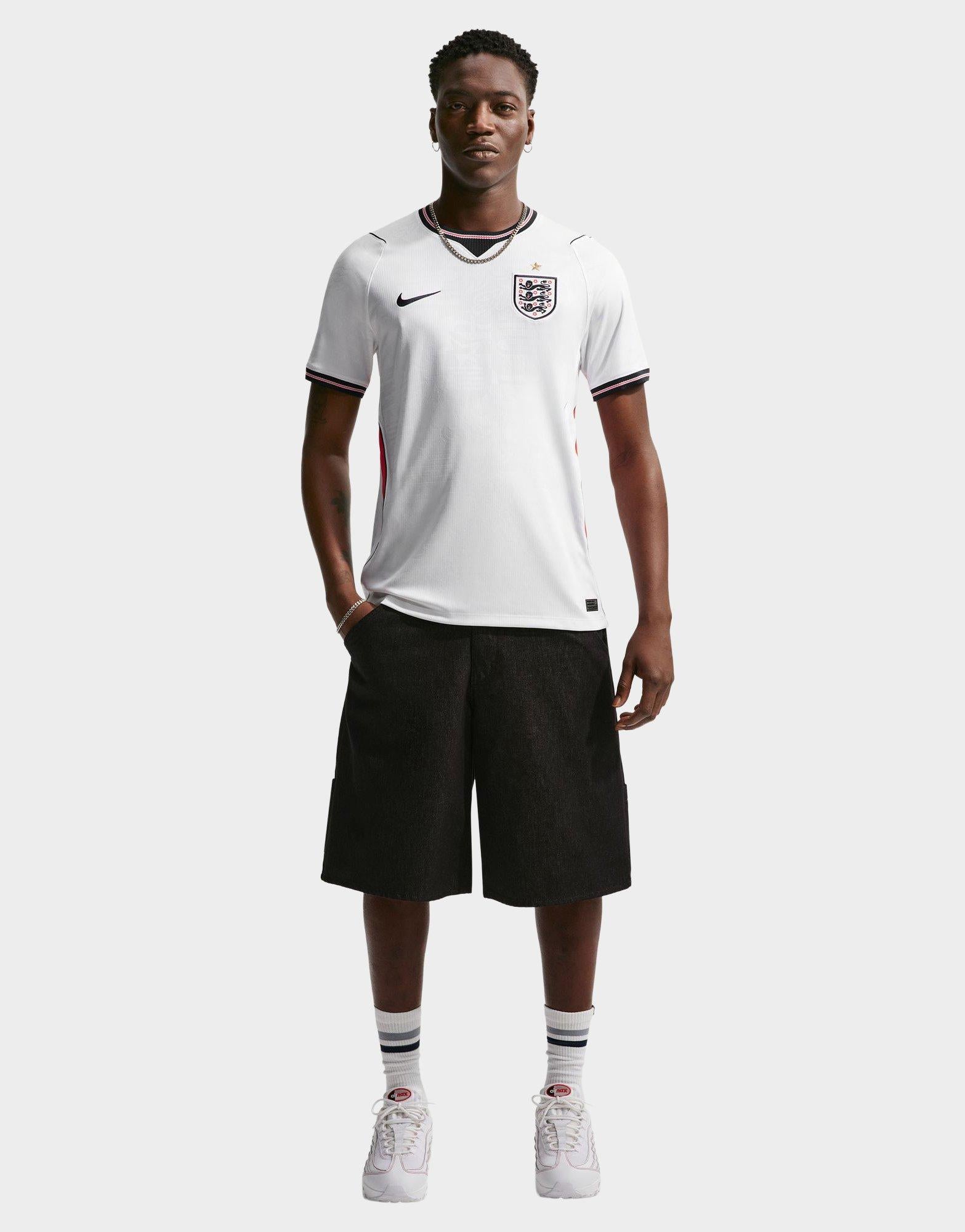 เสื้อฟุตบอลชุดเหย้า England 2026