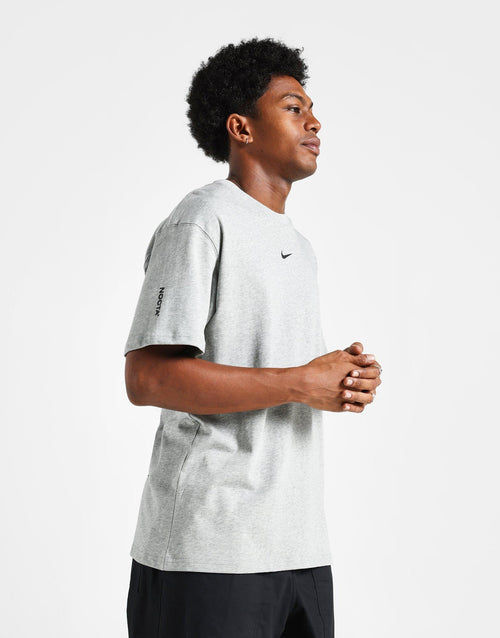 เสื้อยืด NOCTA (Unisex)