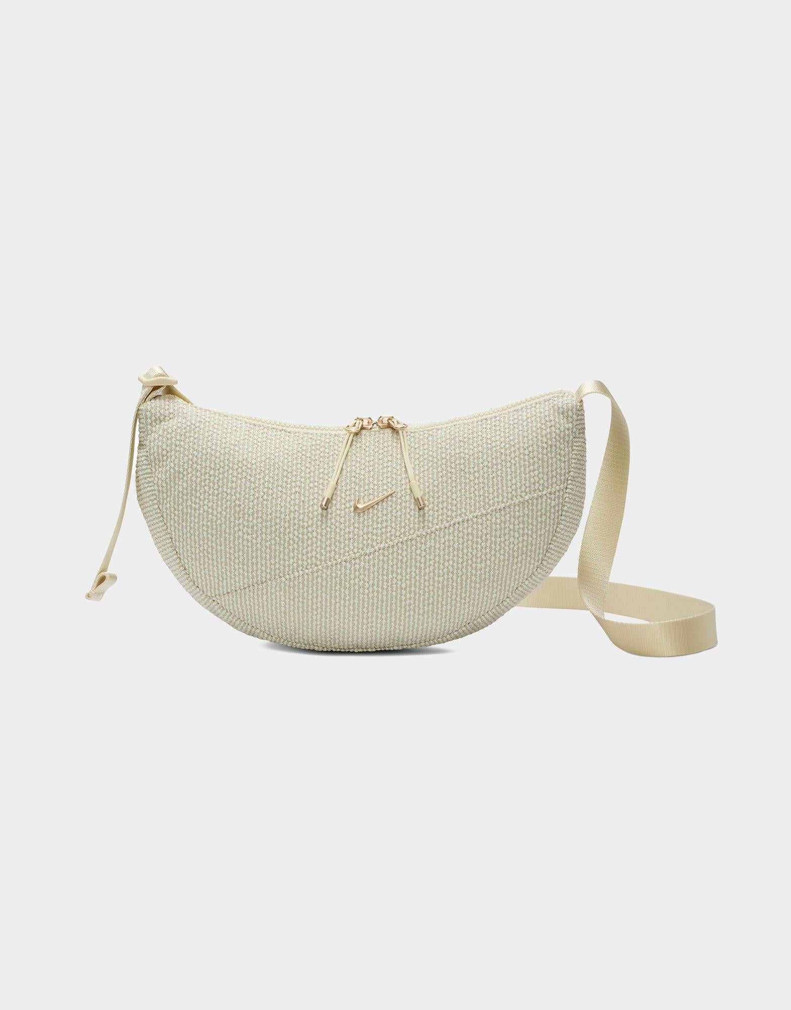 กระเป๋า Aura Crescent Crossbody (4L)