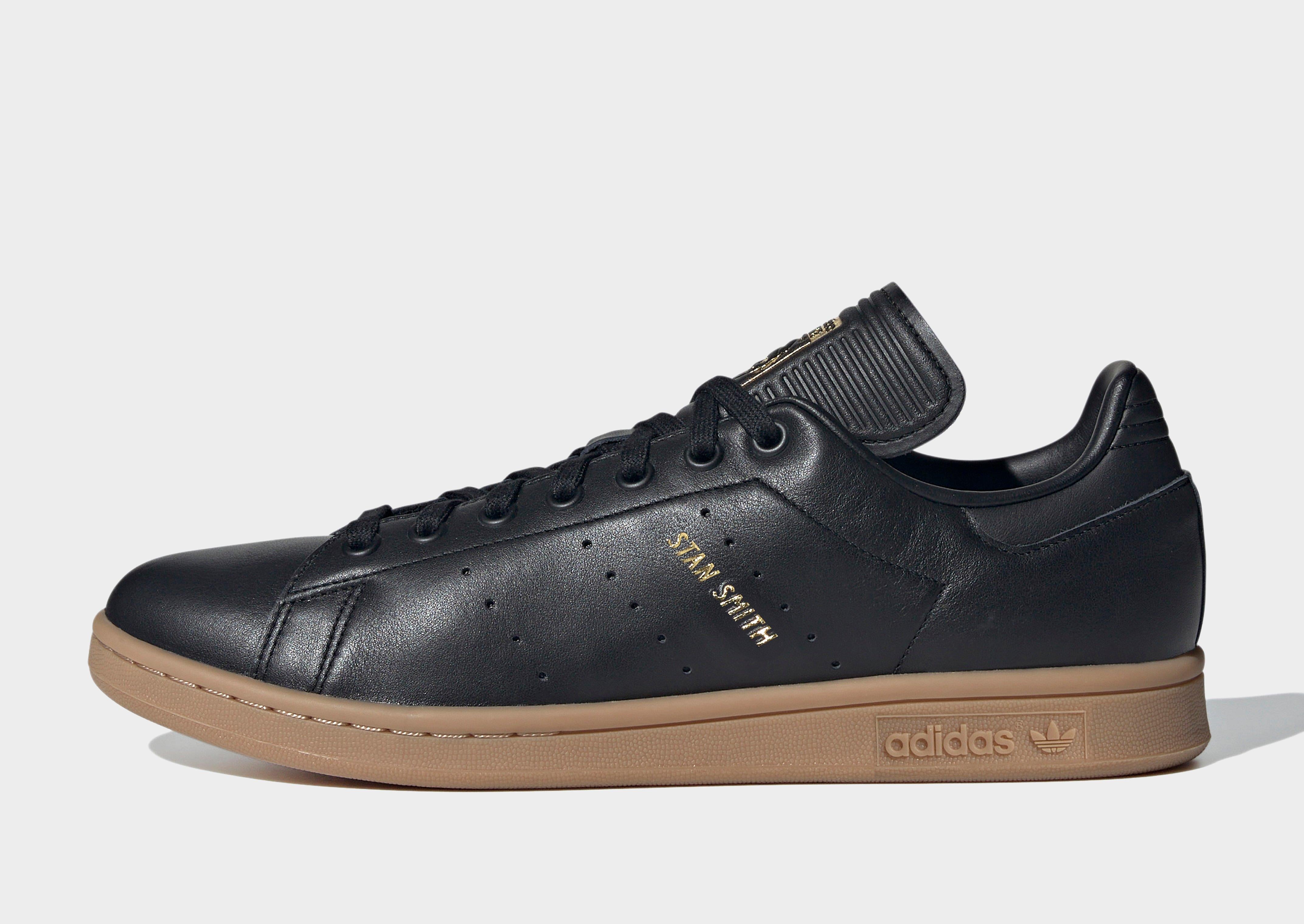 รองเท้าผู้ชาย Stan Smith