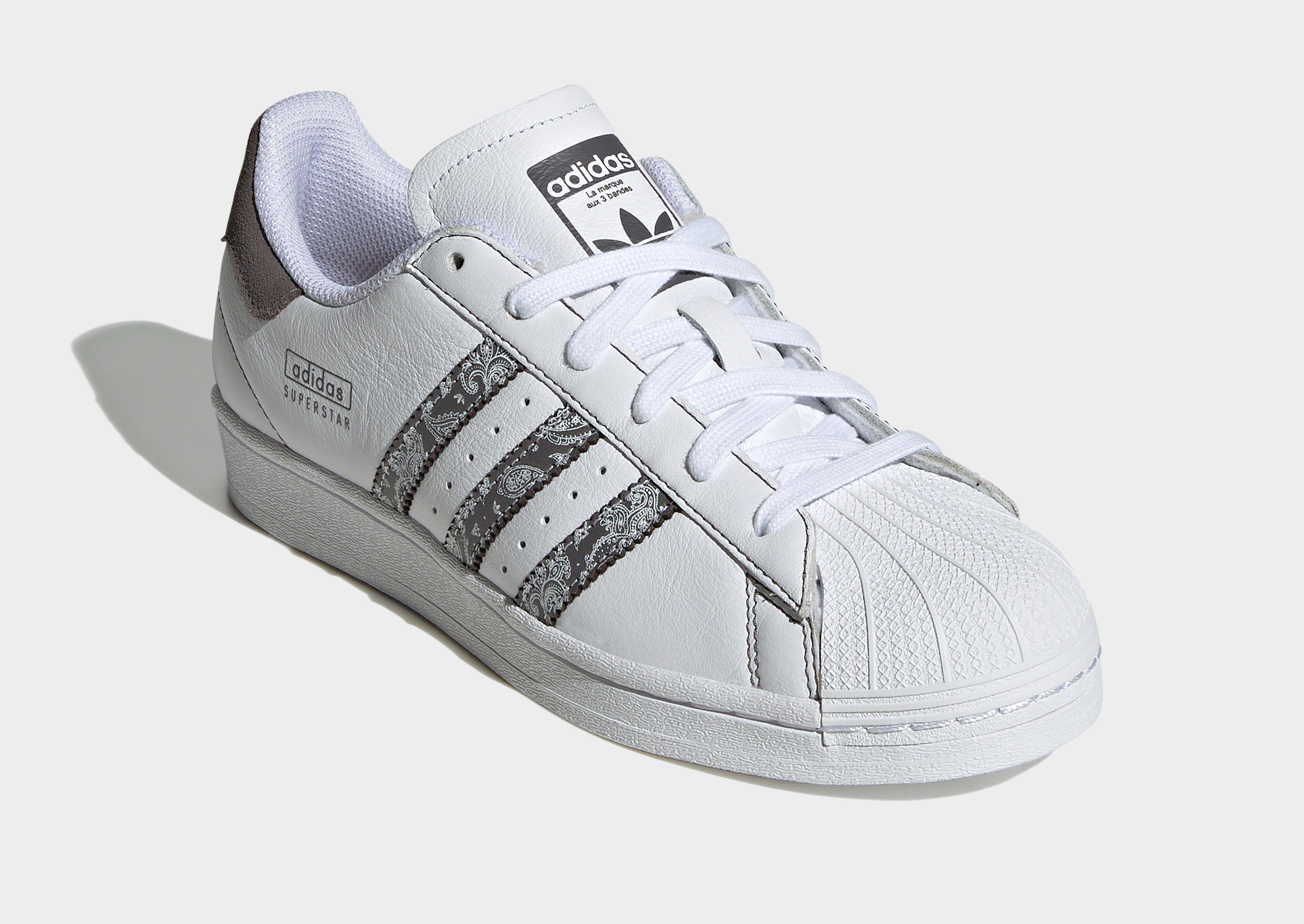 สีขาว adidas รองเท้าผู้หญิง Superstar