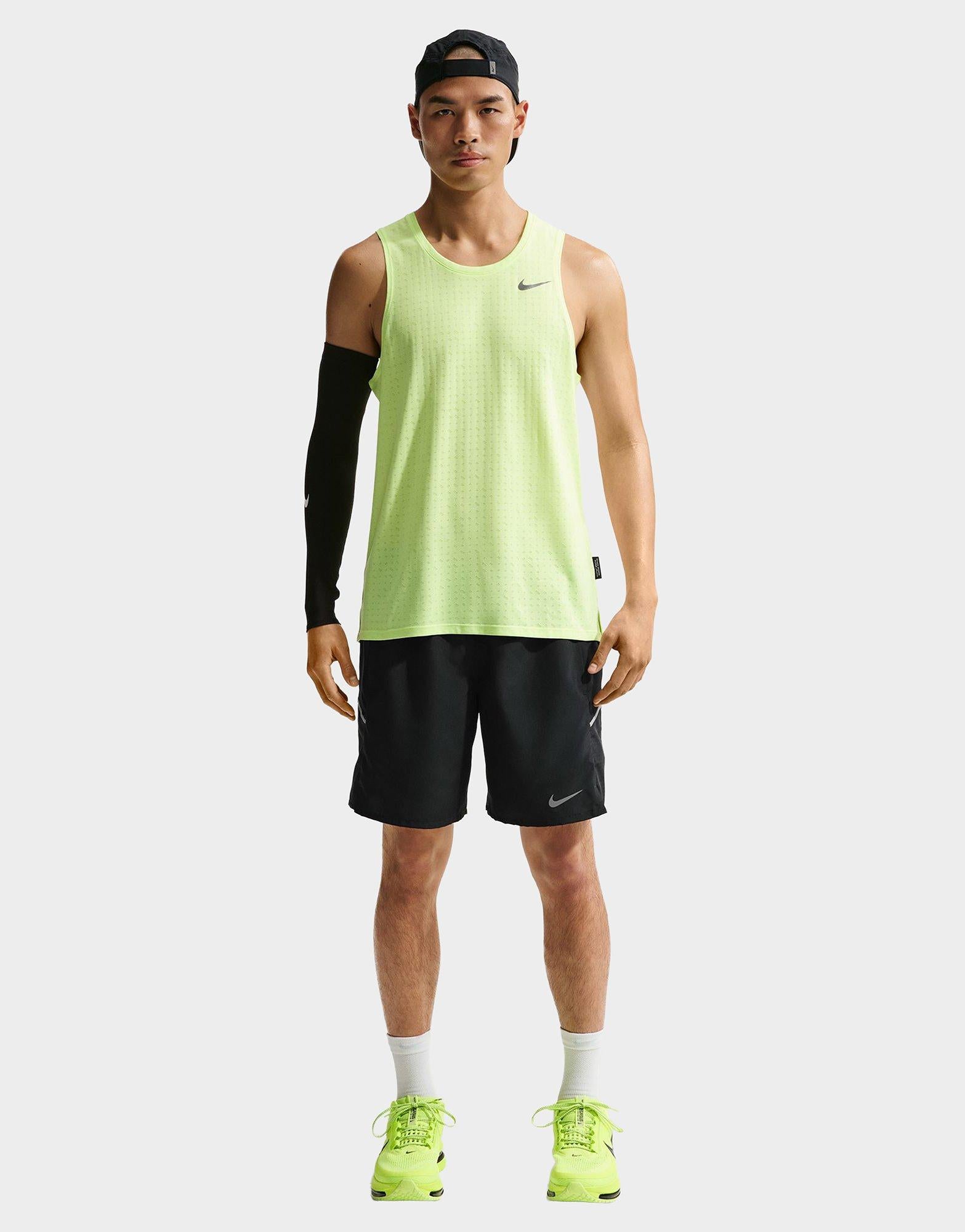 กางเกงขาสั้นผู้ชาย Miler Dri-FIT Brief-Lined